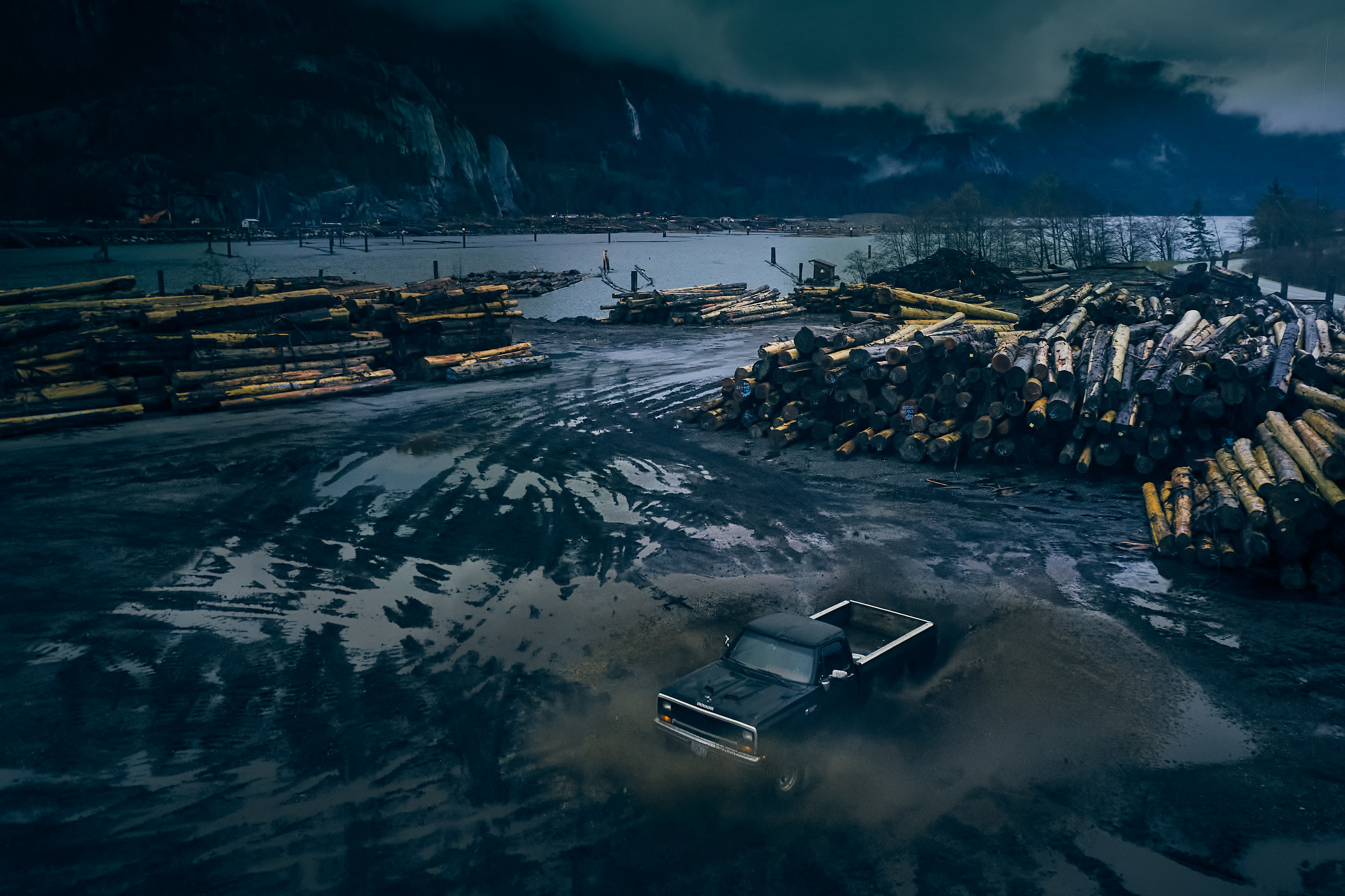 21-11-24sinister_urdge04233